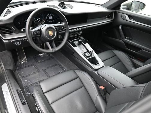 2022 Porsche 911 Carrera S