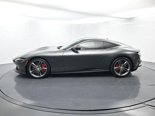 2022 Ferrari Roma Base