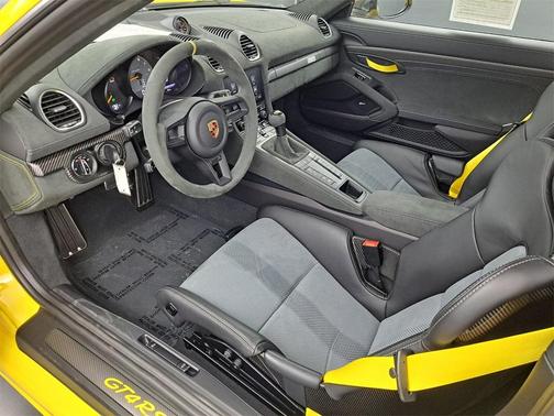 2024 Porsche 718 Cayman GT4 RS