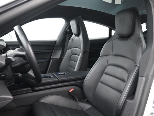 2024 Porsche Taycan Base