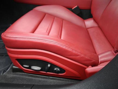 2023 Porsche Panamera Platinum Edition