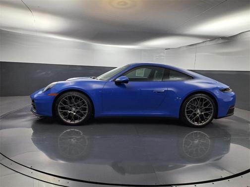 2025 Porsche 911 Carrera