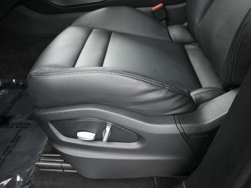 2021 Porsche Cayenne Base