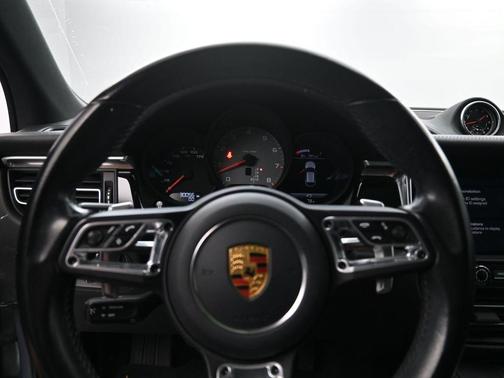 2021 Porsche Macan S