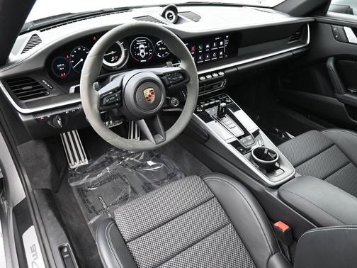 2024 Porsche 911 Carrera 4S