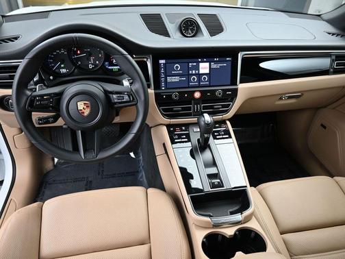 2024 Porsche Macan