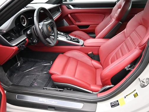 2021 Porsche 911 Turbo