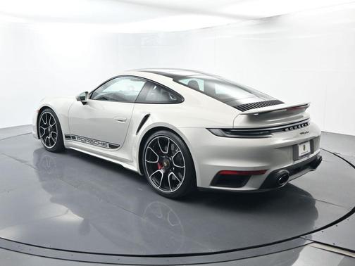2021 Porsche 911 Turbo