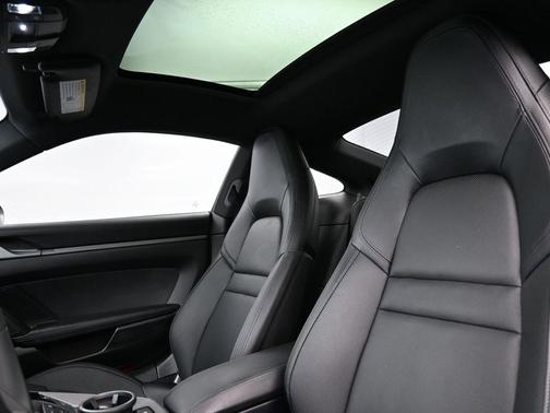 2024 Porsche 911 Carrera