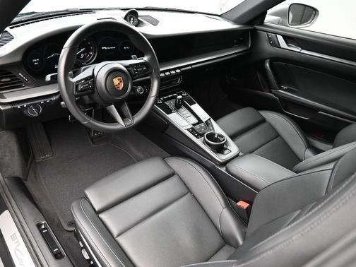 2024 Porsche 911 Carrera