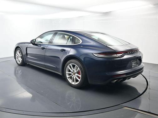 2023 Porsche Panamera 4S