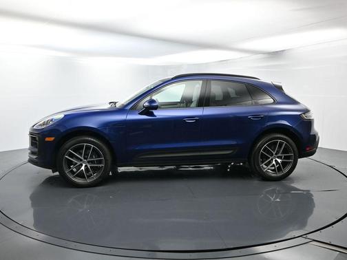 2024 Porsche Macan Base (PDK)