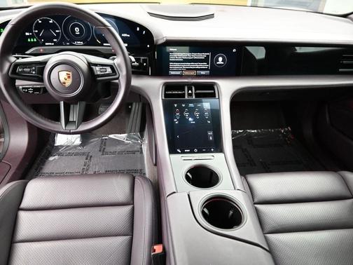2022 Porsche Taycan Base