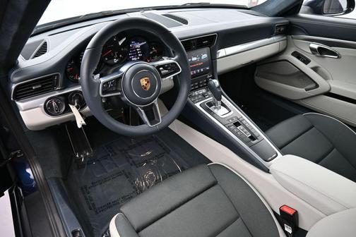 Night Blue Metallic 2018 Porsche 911 Carrera