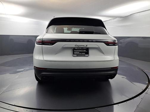 2022 Porsche Cayenne S Platinum Edition
