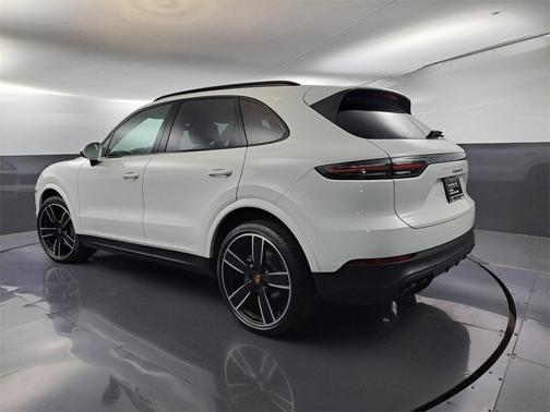 2022 Porsche Cayenne S Platinum Edition