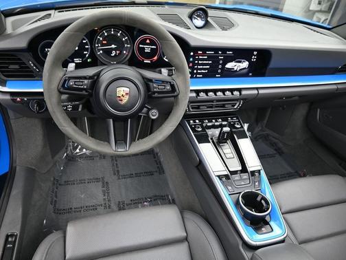 2022 Porsche 911 Carrera