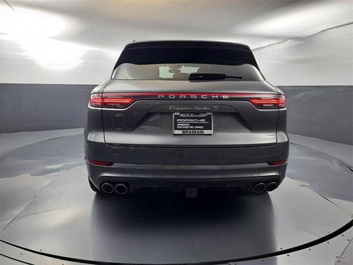 2022 Porsche Cayenne E-Hybrid Turbo S