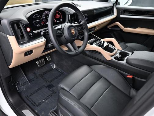 2024 Porsche Cayenne S