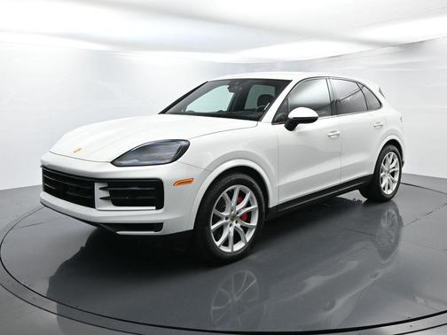 2024 Porsche Cayenne S