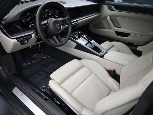 2023 Porsche 911 Carrera S