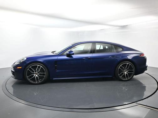 2022 Porsche Panamera 4S