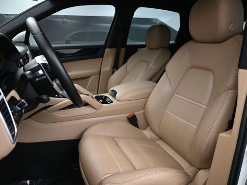 2019 Porsche Cayenne Base