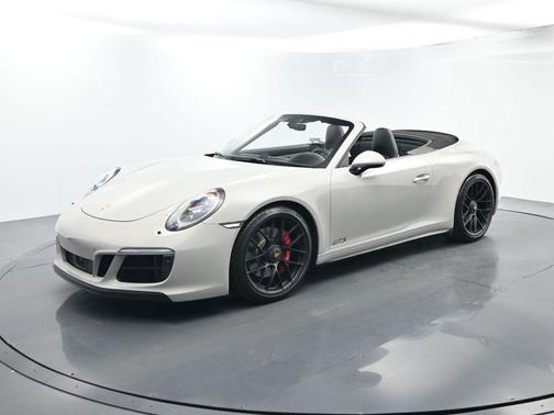 2018 Porsche 911 Carrera GTS