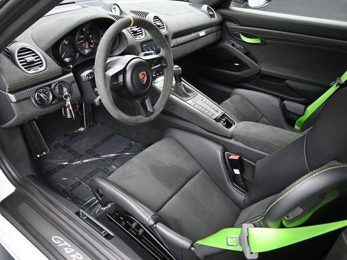 2023 Porsche 718 Cayman GT4 RS
