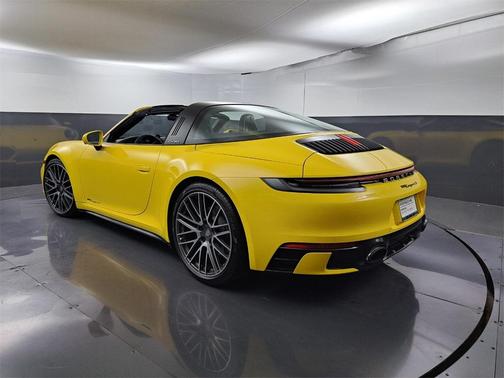 2021 Porsche 911 Targa 4S