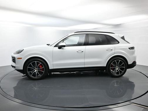 2024 Porsche Cayenne S