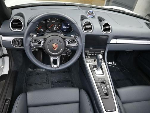 2025 Porsche 718 Boxster GTS 4.0