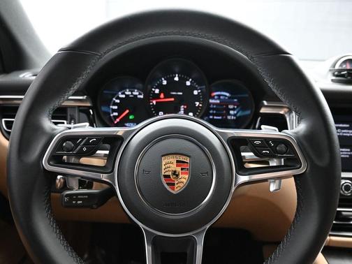 2020 Porsche Macan Base