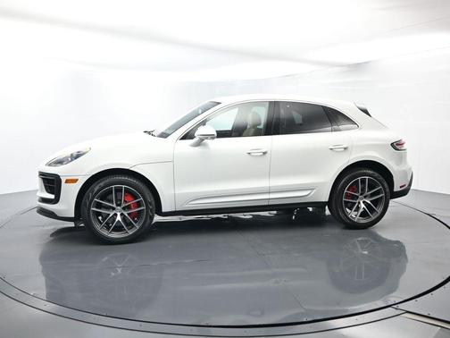 2022 Porsche Macan S