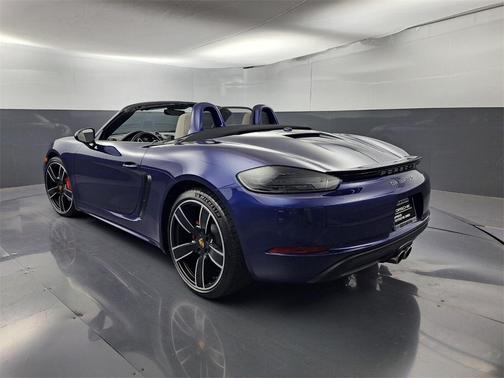2024 Porsche 718 Boxster S