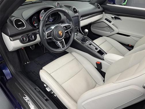 2024 Porsche 718 Boxster S