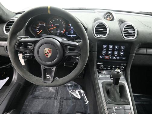 2025 Porsche 718 Cayman GT4 RS