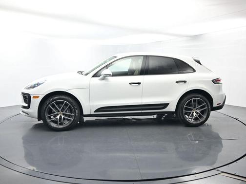 2024 Porsche Macan 