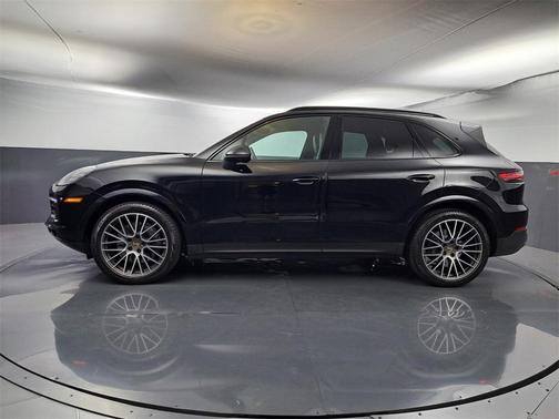 2022 Porsche Cayenne S