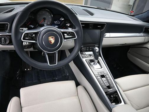 2019 Porsche 911 Carrera S