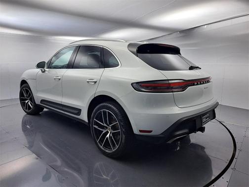 2024 Porsche Macan T