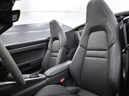 2025 Porsche 911 Carrera