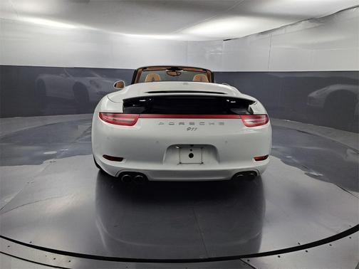 2014 Porsche 911 Carrera 4