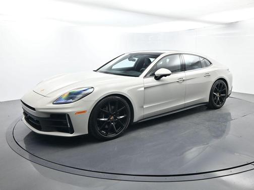 Chalk 2025 Porsche Panamera Base