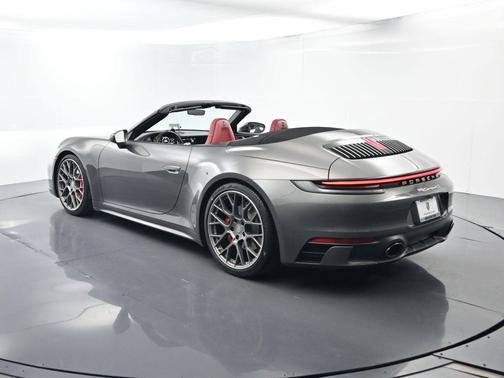 2020 Porsche 911 Carrera 4S