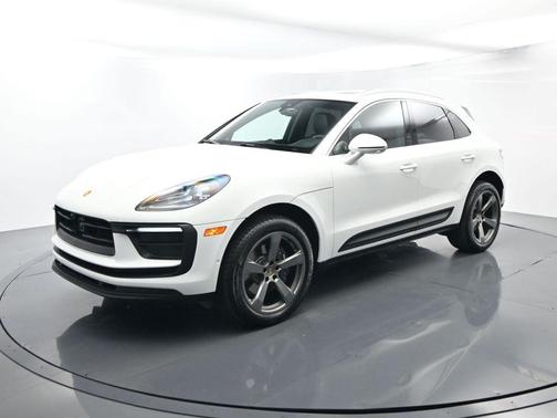 2025 Porsche Macan 
