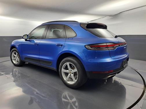 2020 Porsche Macan Base