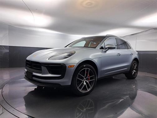2022 Porsche Macan S