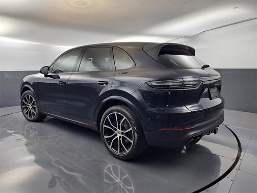 2022 Porsche Cayenne Platinum Edition