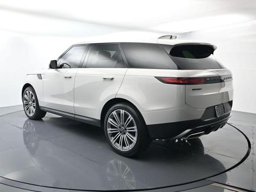 2025 Land Rover Range Rover Sport P360 SE